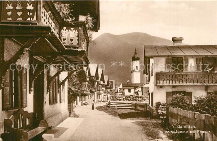 GARMISCH-PARTENKIRCHEN Bayern Sonnenstrasse mit Kramer Blick zur Kirche Trinks P