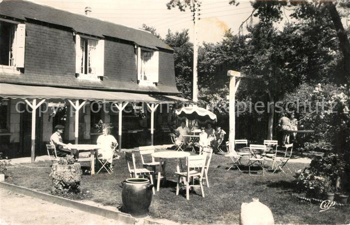 Hennequeville Chez M?m?re Caf