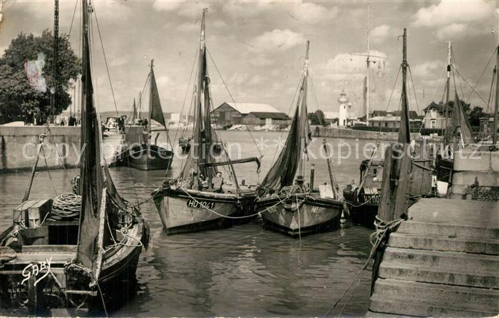 Honfleur Le port bâteaux
