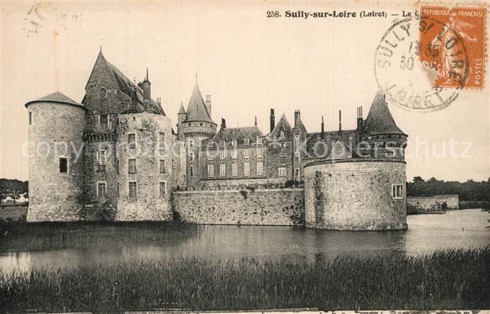 Sully-sur-Loire Chateau Wasserschloss