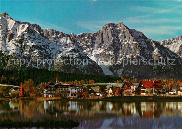 Seefeld Tirol Blick ueber den See zum Wettersteingebirge