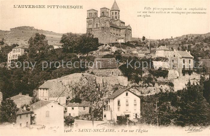 Saint-Nectaire Puy de Dome Vue sur l'Eglise