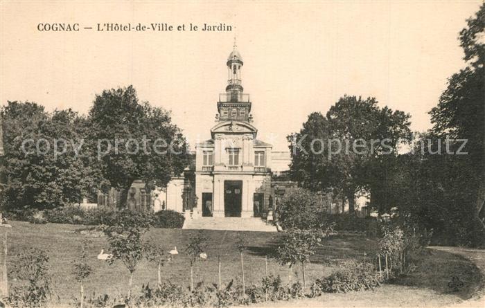 Cognac Charente Hotel de Ville et le Jardin