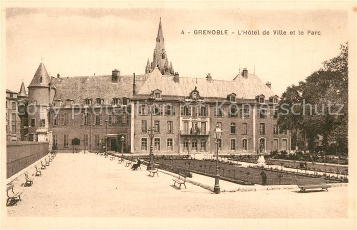 Grenoble Hotel de Ville et le Parc
