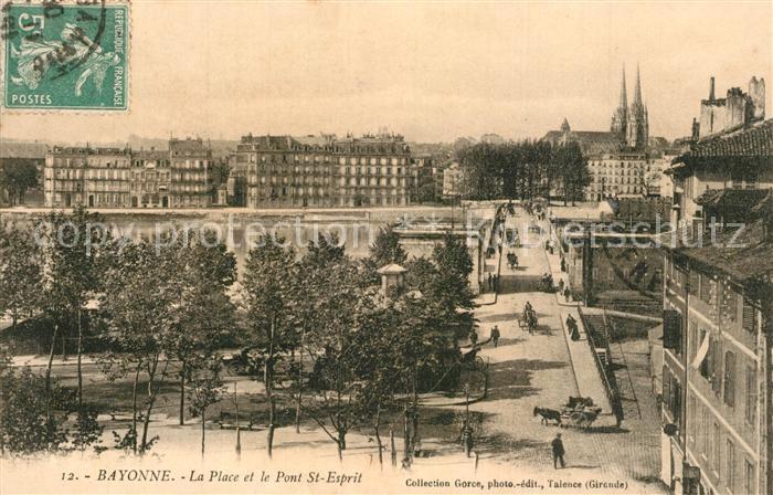 Bayonne 64 La Place et le Pont St Esprit