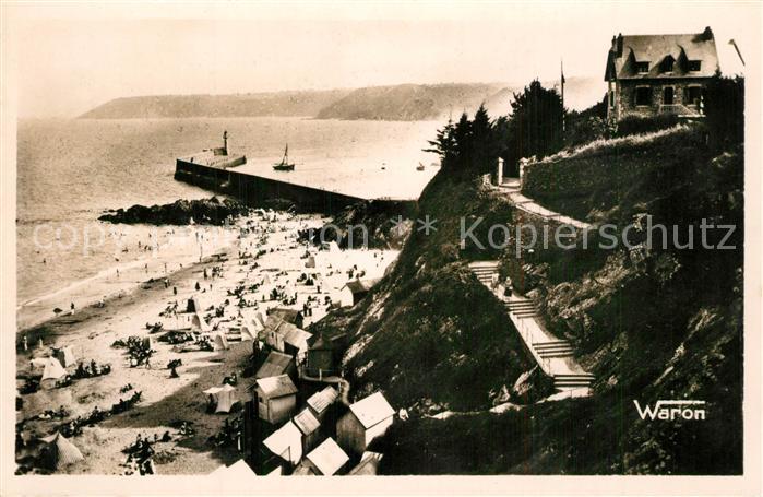 Binic Cotes d Armor La Plage de l’Avant Port et la Jetee