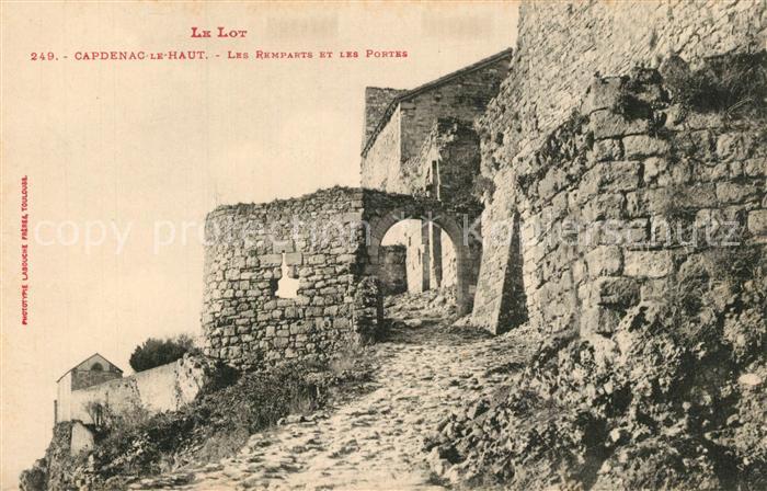 Capdenac Les Remparts les portes