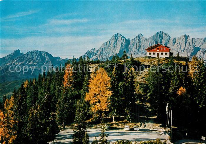 Hochwurzen Rohrmoos Hochwurzenhuette Berghaus mit Dachsteinsuedwaenden und Bisch