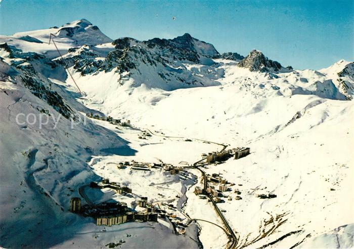 Tignes Val Claret Sports d hiver Alpes Francaises vue aérienne