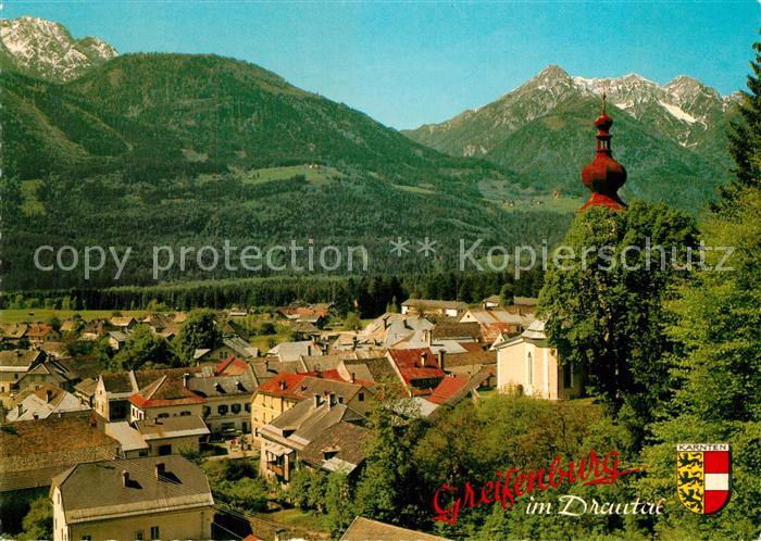 Greifenburg Blick ueber den Ort gegen Reisskofel und Jauken Gailtaler Alpen