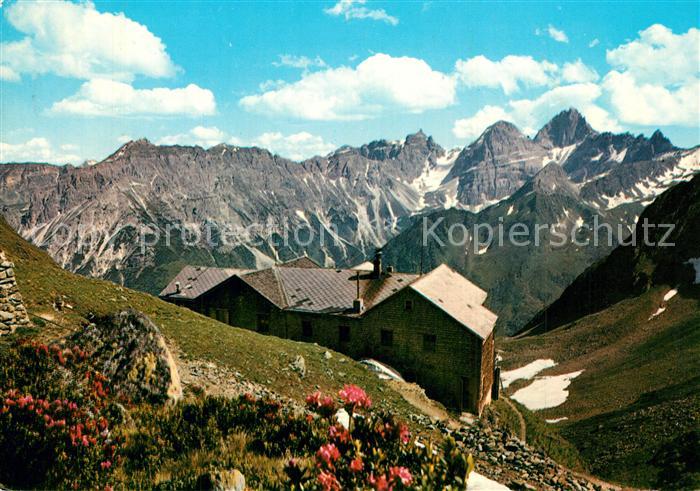 Gschnitz Tirol Innsbrucker Huette gegen Hohes Tor Kreuzjoch Alpenpanorama