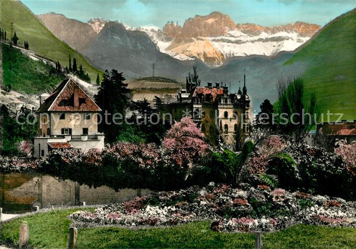 Bozen Suedtirol Teilansicht mit Blick gegen Rosengarten Dolomiten
