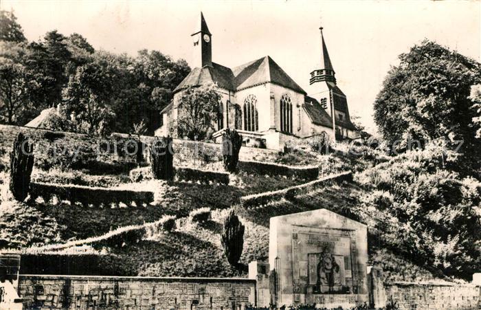 Clermont-en-Argonne Eglise Monument aux Morts