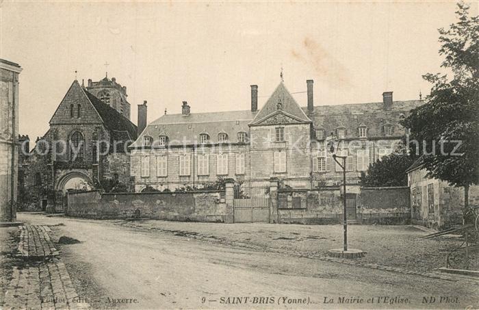 Saint-Bris-le-Vineux La Mairie et l'Eglise