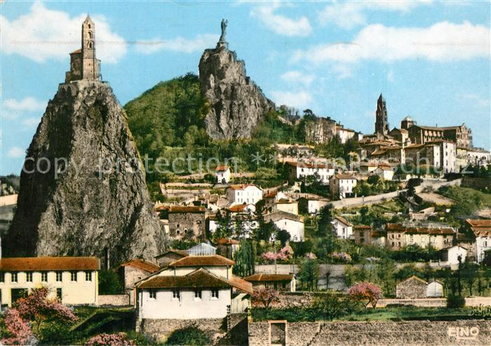 Le Puy-en-Velay Vue generale rocher d’Aiguilhe et la Chapelle Saint Michel Roche