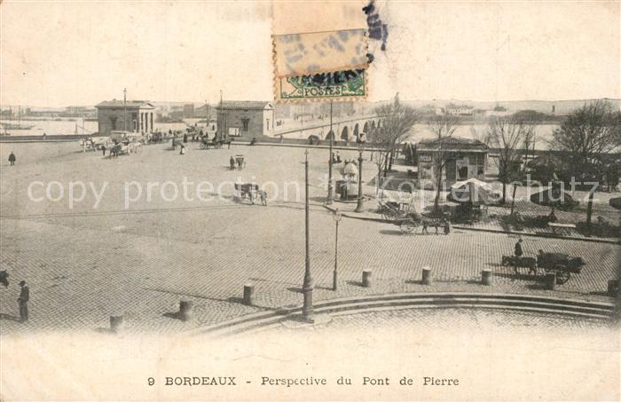 Bordeaux Vue du Pont de Pieree