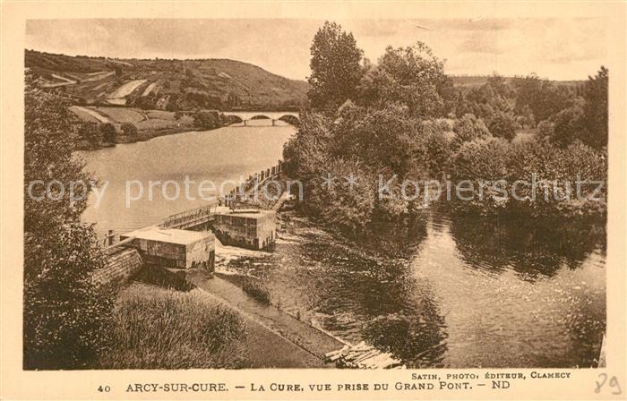 Arcy-sur-Cure Yonne La Cure vue prise du Grand Pont