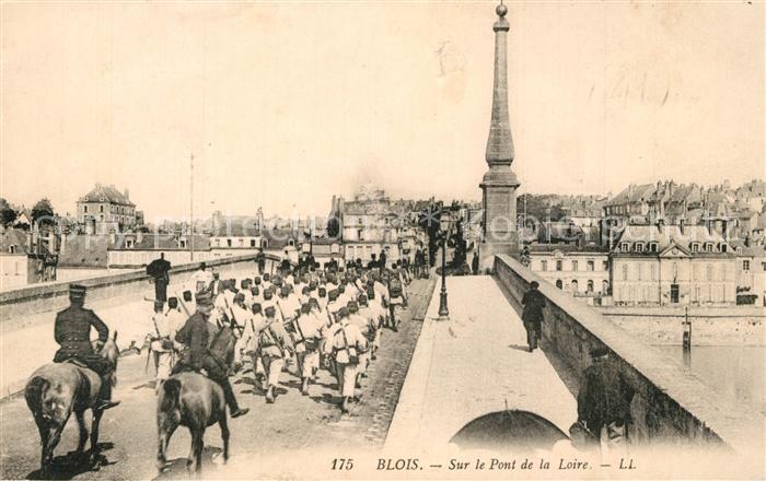 Blois 41 Sur le Pont de la Loire
