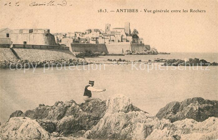 Antibes Alpes Maritimes Vue generale entre les Rochers