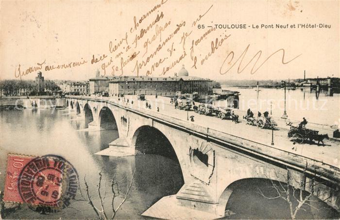 Toulouse Haute-Garonne Le Pont Neuf et l’Hotel Dieu