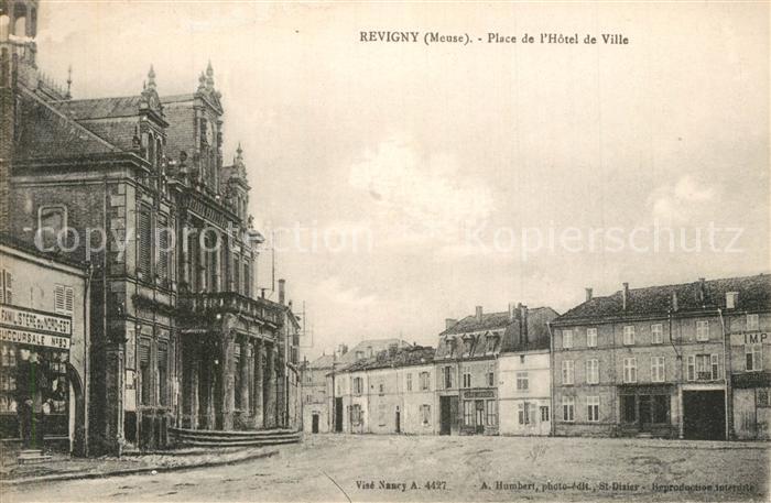 Revigny-aux-Vaches Place de l’Hotel de Ville
