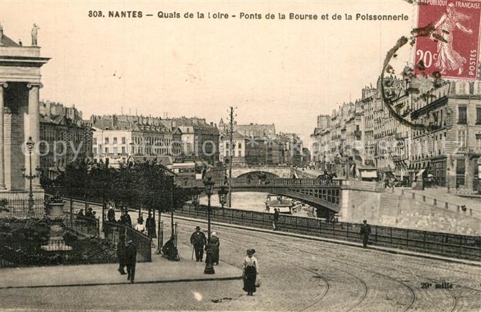 Nantes Loire Atlantique Quais de la Loire Ponts de la Bourse et de la Poissonner