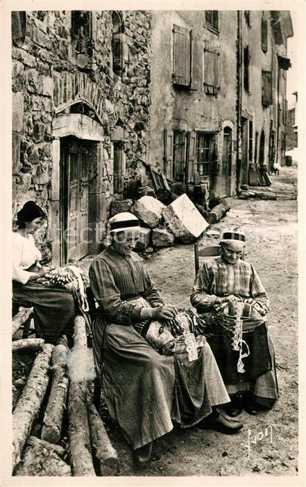 Le Puy-en-Velay Dentellières du pays