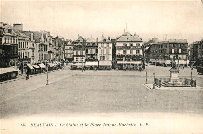 Beauvais 60 Statue et Place Jeanne Hachette Monumen
