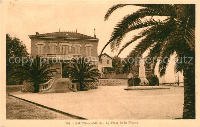 Saint-Cyr-sur-Mer Place de la Mairie