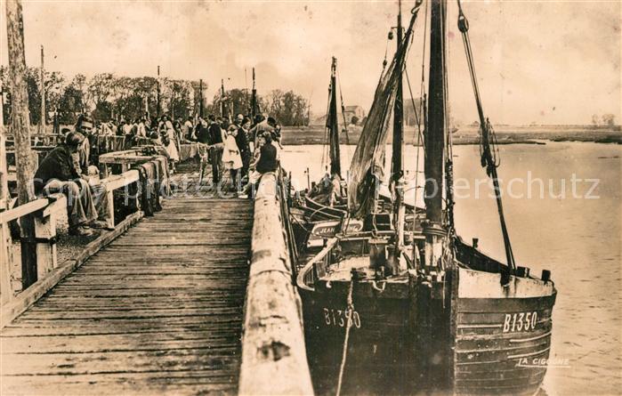 Le Crotoy Estacade au retour des bateaux de pêche