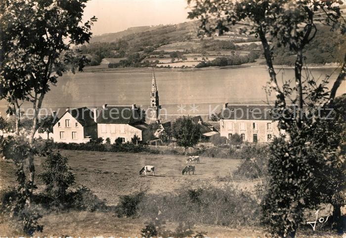 Tregarvan Petit bourg dominant l'Aulne Pointe de Langoat en Rosnoen