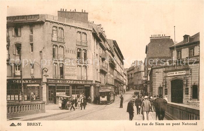 Brest 29 La rue de Siam au pont National