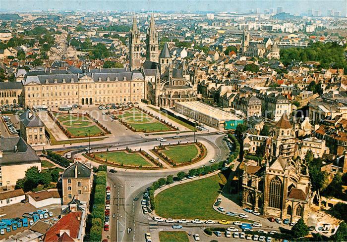 Caen Vue aerienne Au premier plan le vieux Saint Etienne La place Guillouard l’a