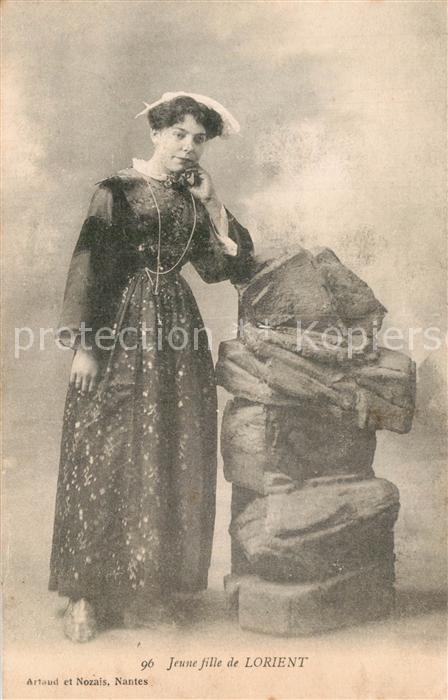 Lorient Morbihan Bretagne Jeune fille de Lorient