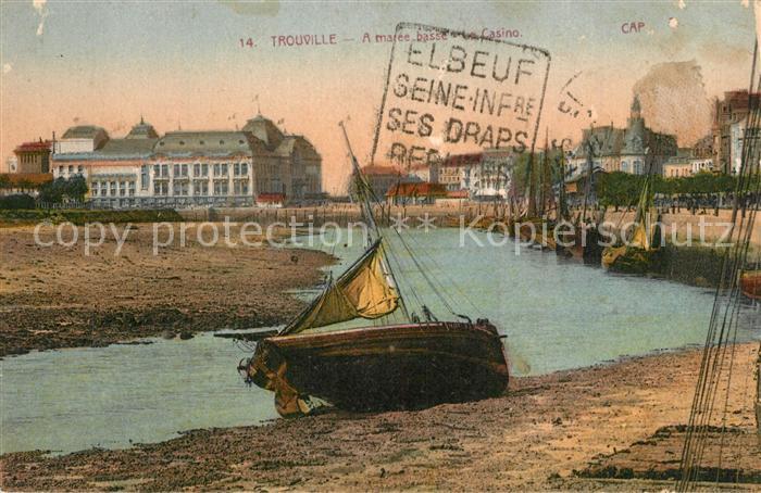 Trouville-sur-Mer A maree basse et le Casino