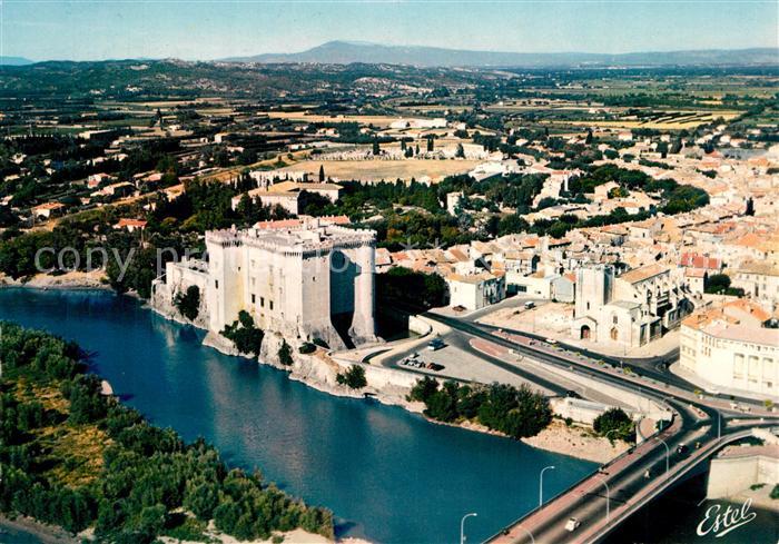 Tarascon Bouches-du-Rhone Le Rhone et le Chateau Vue aerienne