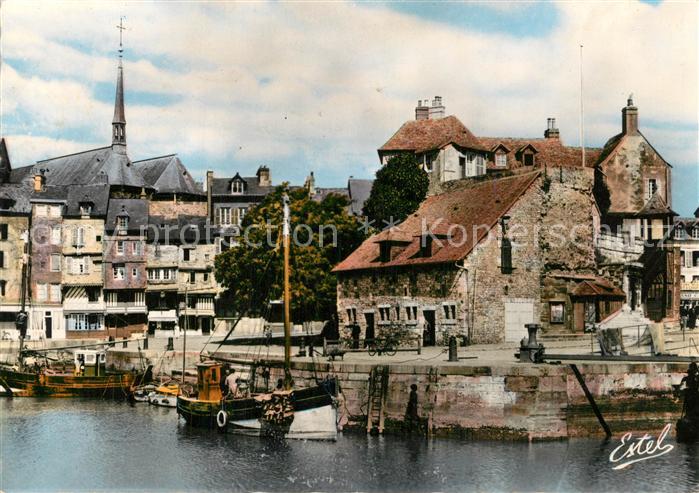 Honfleur Le Bassin de l’Ouest et la Lieutenance