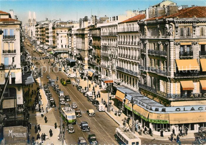 Marseille Bouches-du-Rhone La Canebiere dans le lointain l’Eglise St Vincent de