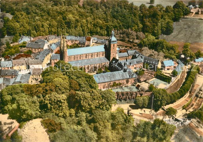 Saint-James Vue generale aerienne du haut des Remparts