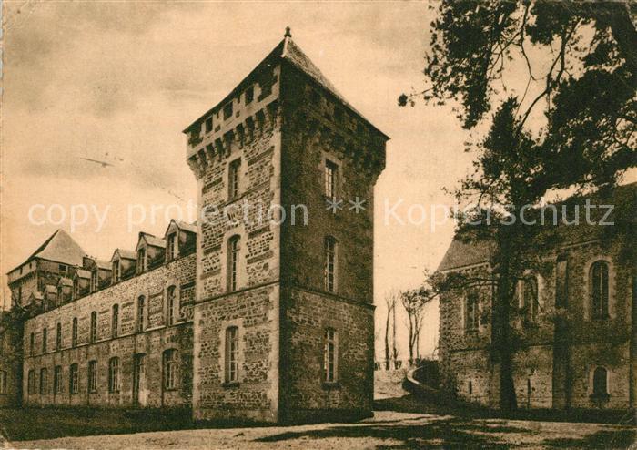Riom-es-Montagnes Chateau de Saint Angeau