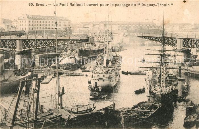 Brest 29 Pont National ouvert pour le passage du Duguay Trouin Bateaux