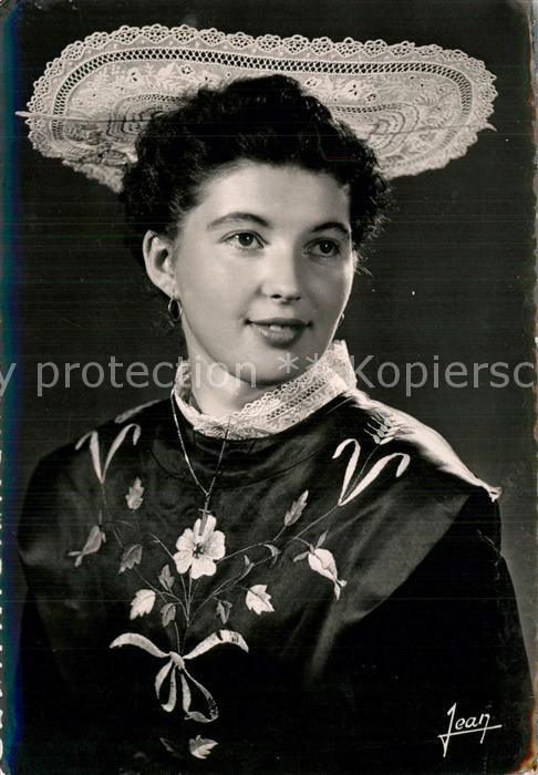 Lorient Morbihan Bretagne Costume Trachten