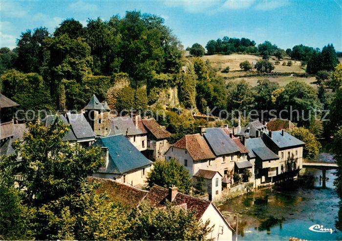 Segur-le-Chateau Cité médiévale Bords de l'Auvezère et le Chateau