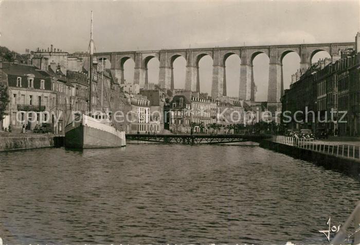 Morlaix Les quais et le viaduc bateaux