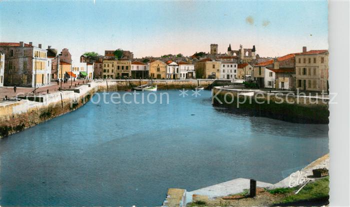 Saint-Martin-de-Re Vue d’Ensemble du Port et des Quais avec Eglise et ses Ruines