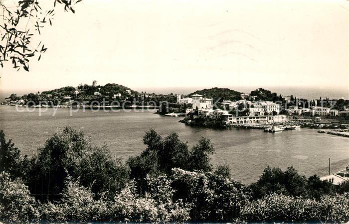 Saint-Jean-Cap-Ferrat Le port et la pointe St Hospice