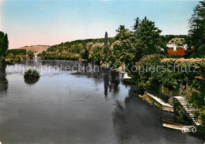 Chauvigny Les Bords de la Vienne vers les moulin des Dames