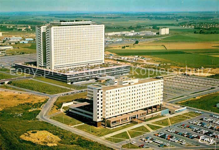 Caen Le centre Francois Badesse et le centre hospitalier Universitaire Vue aerie