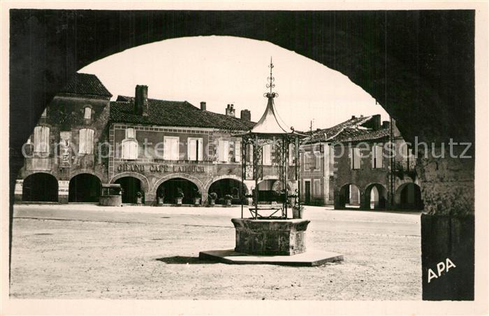 Valence-sur-Baise La Place