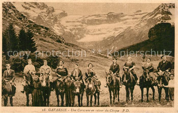 Gavarnie Hautes-Pyrenees Caravane en retour du Cirque